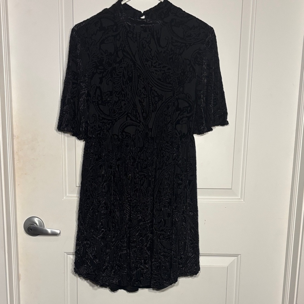 Black Short Sleeve Textured Mini Dress with Open Back Detail - Women's